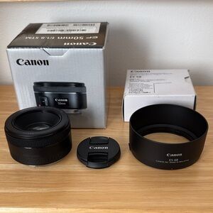 Canon EF 50mm f/1.8 STM Lens with accessories - Black